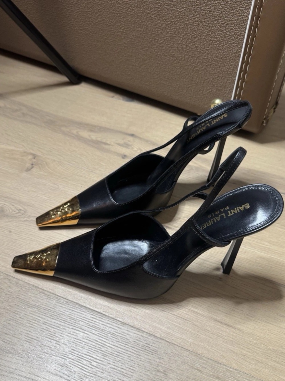 24hr sale-Saint Laurent Jeanne Black Slingback Heels Gold Metallic Toe Logo 38.5 - Picture 2 of 6